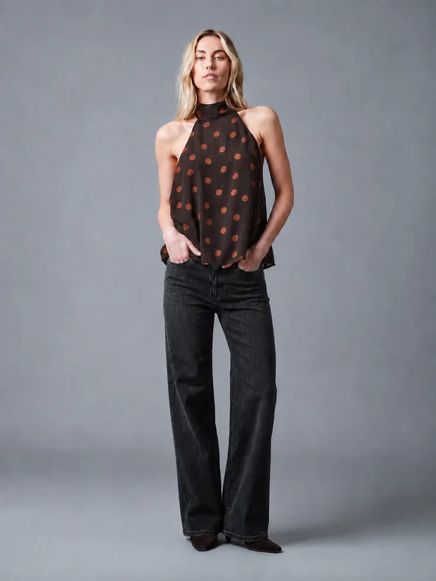 Model in der Jeans Washed Black
